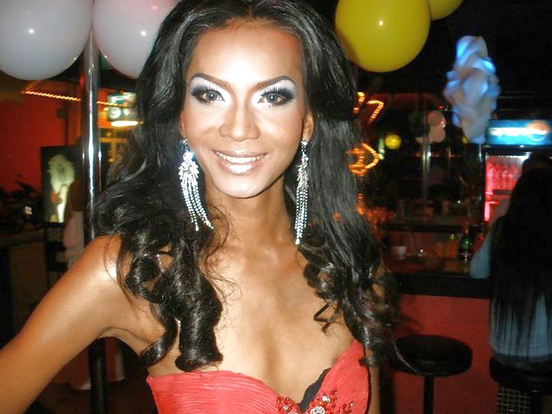 25P Phuket Ladyboy Patricia