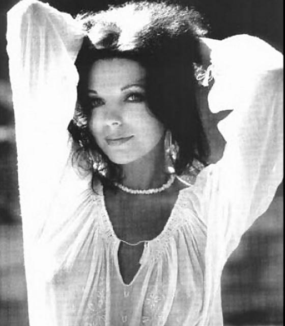 10P B Movie Queens - Joan Collins Part 3