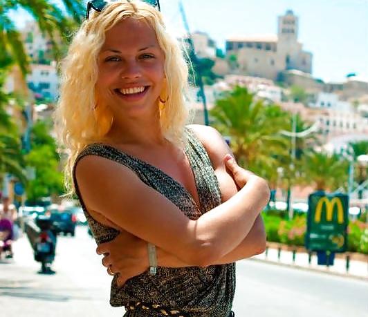 25P Beautiful skinny russian camgirl