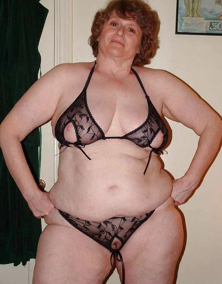 25P Grab a granny 106