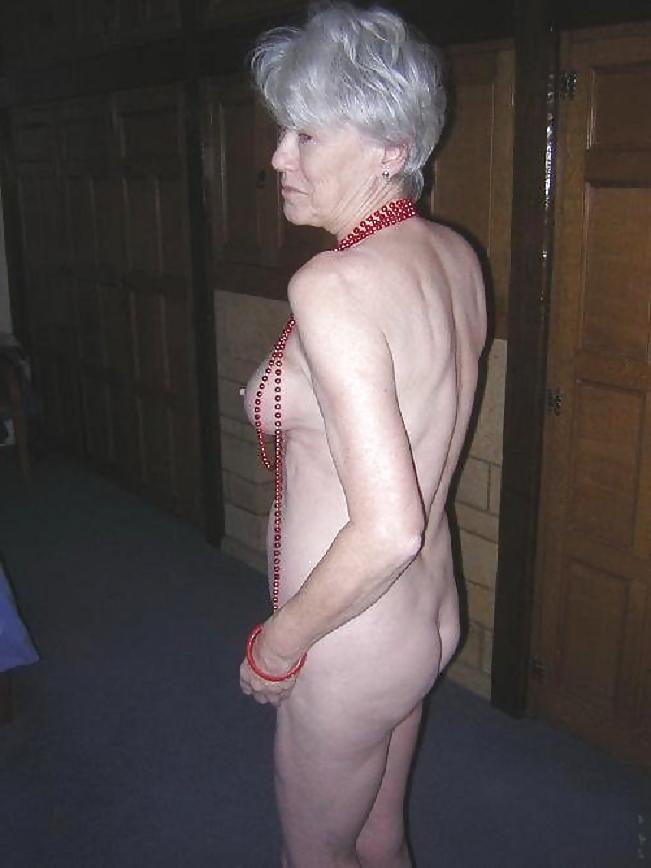 25P Grab a granny 104