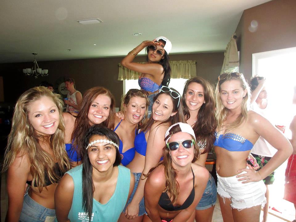25P Facebook teen babes 5 - bikini sorority spring break!