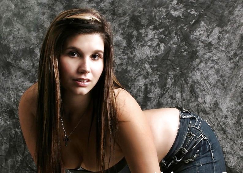 19P Brunette teen amateur non nude