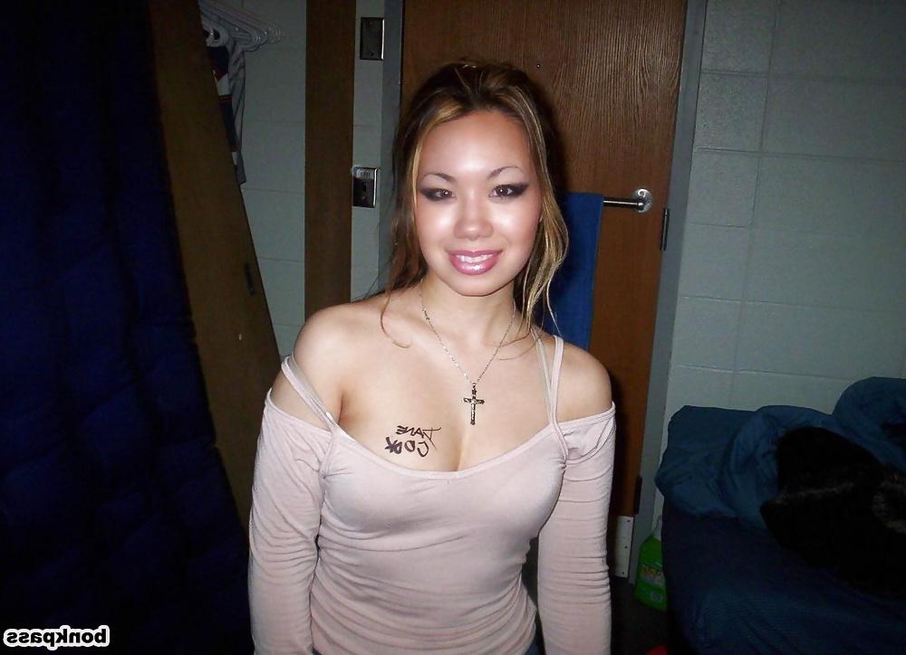 25P Amazing Asian Teen