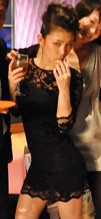 24P Exotic looking asian girl