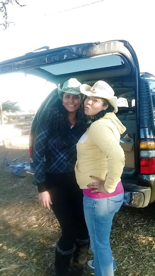 25P Hot moms