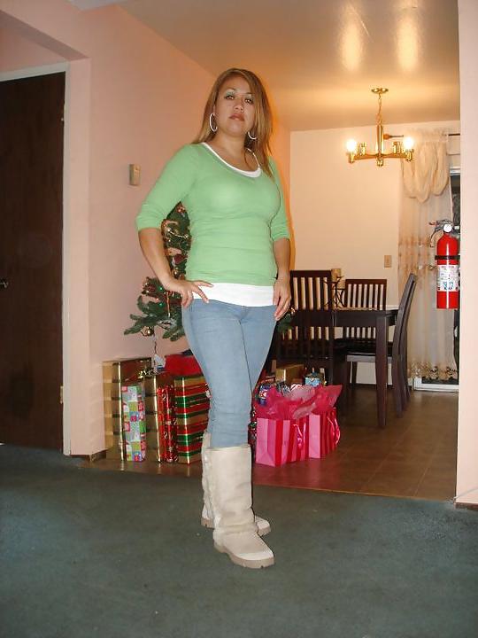 25P Hot moms