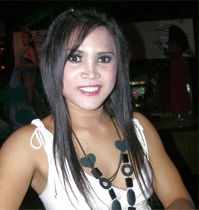 17P Phuket Ladyboy Jiji aka Geegee