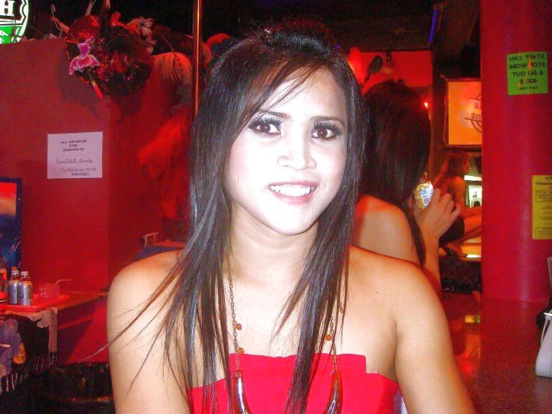 17P Phuket Ladyboy Jiji aka Geegee