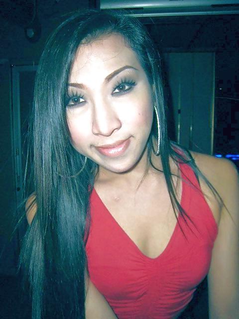 25P Ladyboy Fah from Bangkok