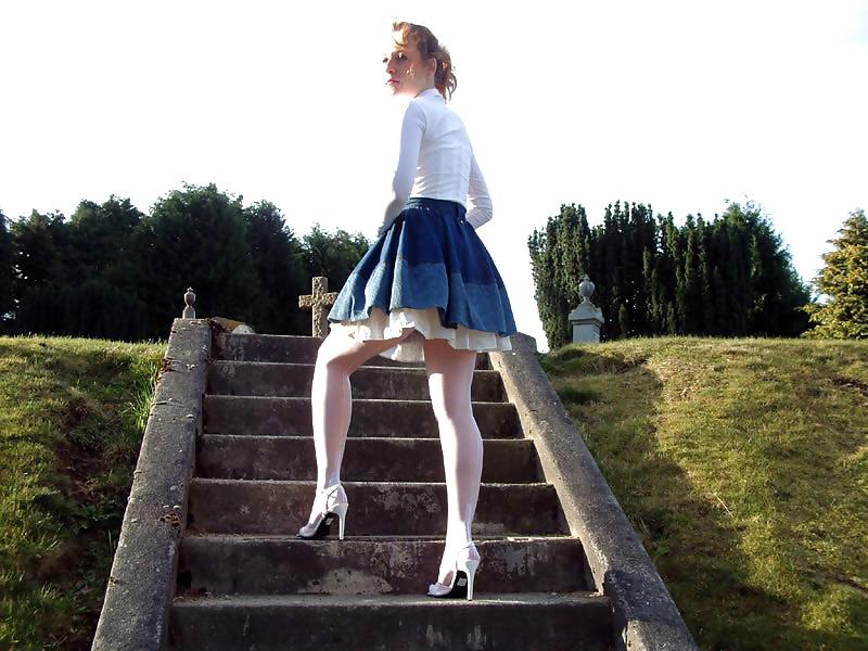 25P Hotlegs-lady stephanie 12