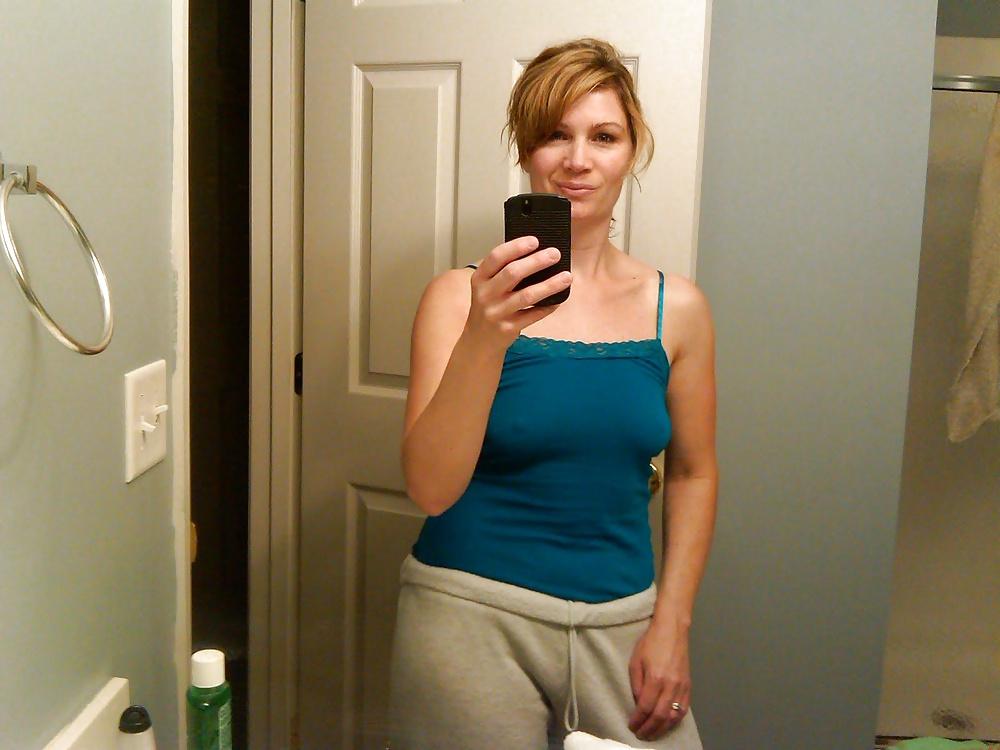 25P Hot Milf Clothed & Nekid ( 387 pics)