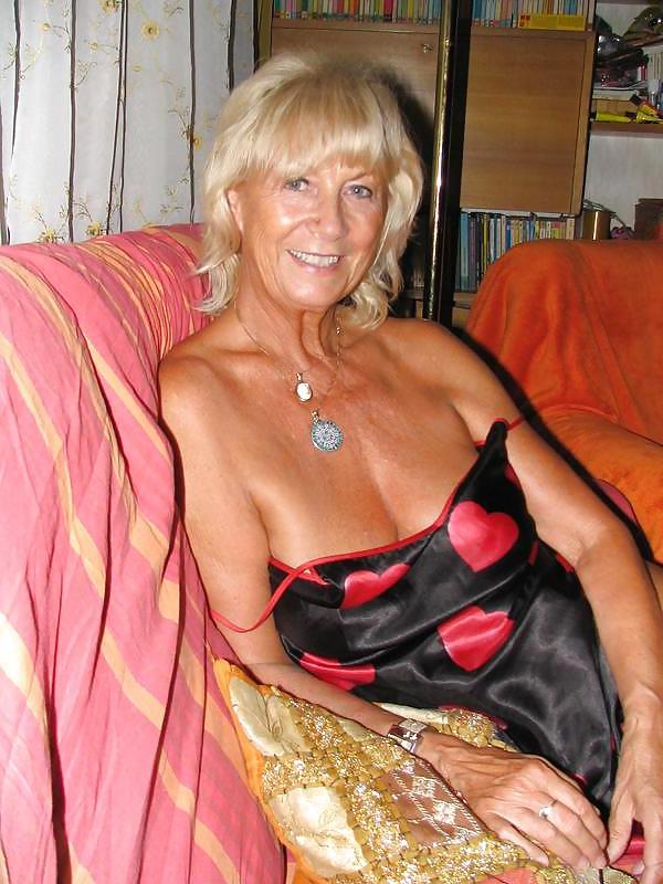 18P Mature Blond Lady 1