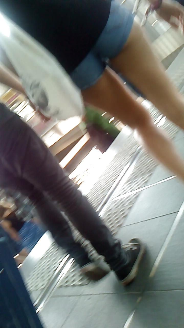 7P HotPantsAss Voyeur
