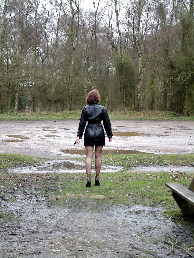 23P Hotlegs-lady stephanie 23