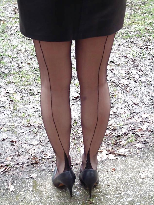 23P Hotlegs-lady stephanie 23