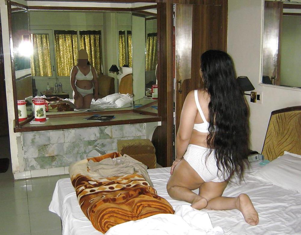 25P Indian tamil aunty 
