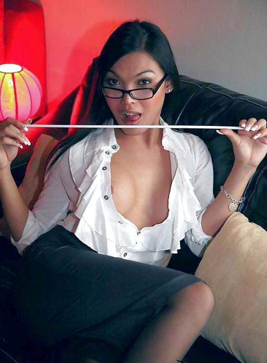 25P Ladyboy Schoolgirls Party in Bangkok