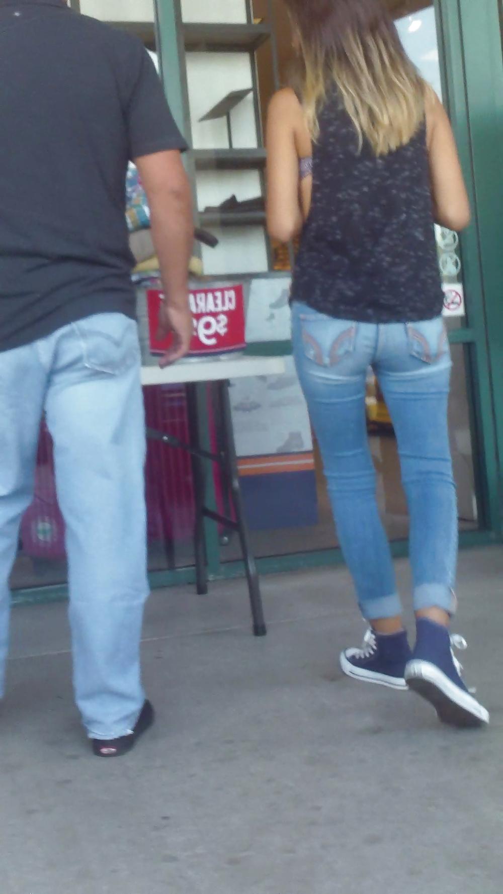 25P Popular teen girls ass & butt in jeans Part 5