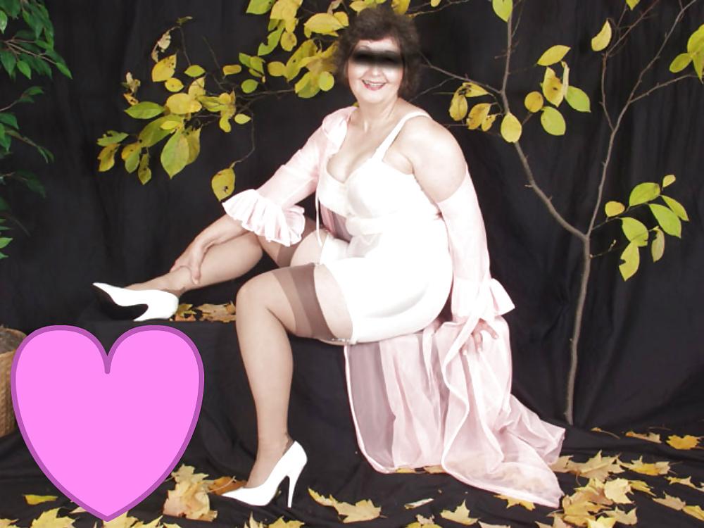 23P Lady Dee and other hotties