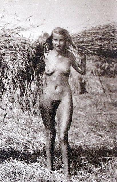 25P Native and Historical Nudes (non sexual)
