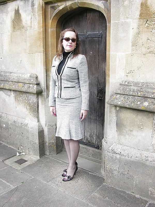 25P Hotlegs-lady stephanie 3
