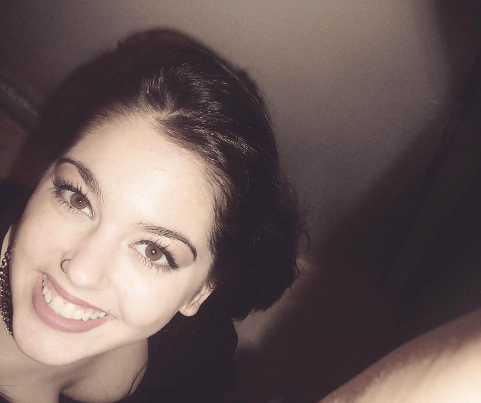 22P Turkish Aycan! How would you fuck her?