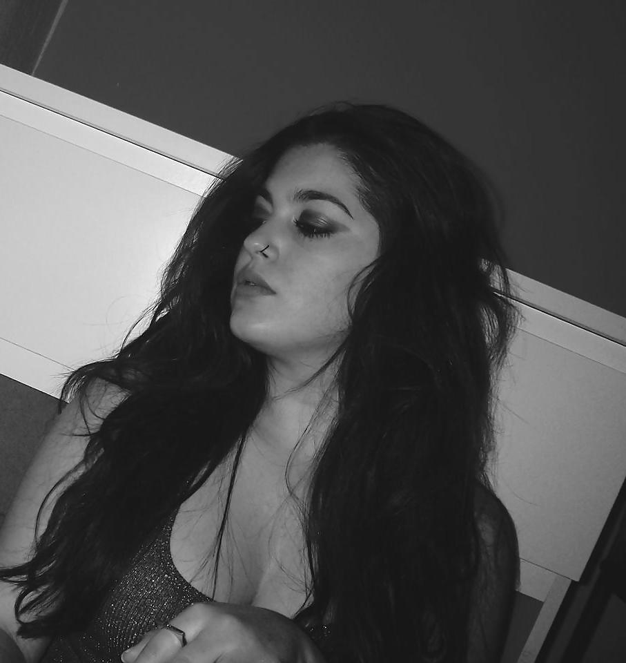 22P Turkish Aycan! How would you fuck her?