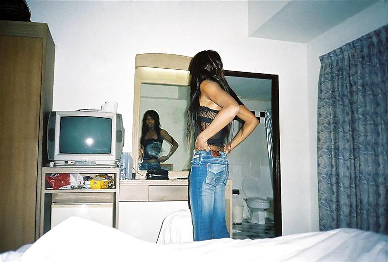 25P Pattaya Ladyboy Lek