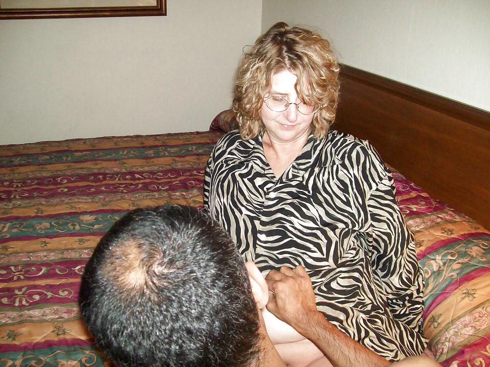 15P Fuckings suckings John's mate in stockings nylons heels