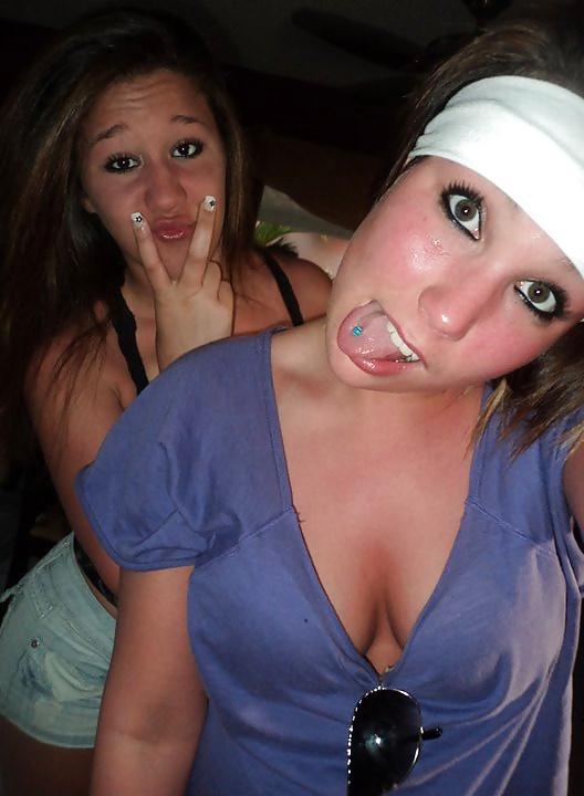 25P Random non nude babes