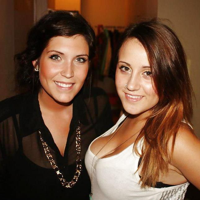25P Random non nude babes