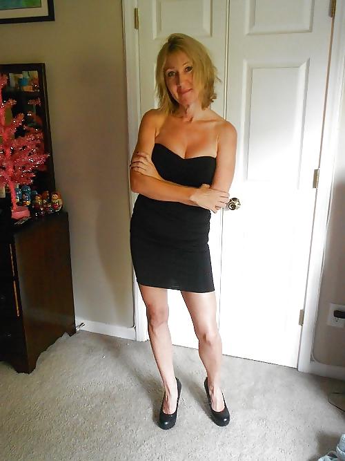 25P Hot older lady