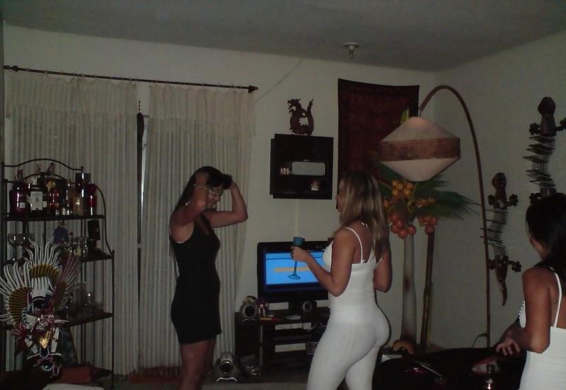 25P Brazil Bubble Butt Wide Hips Model- Stolen Pics- NN