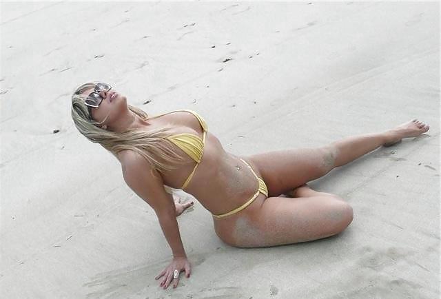 25P Brazil Bubble Butt Wide Hips Model- Stolen Pics- NN