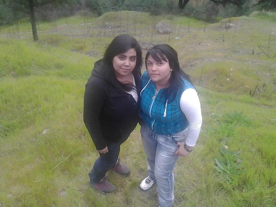 25P Yanitza Chilena Tetona Non-Nude