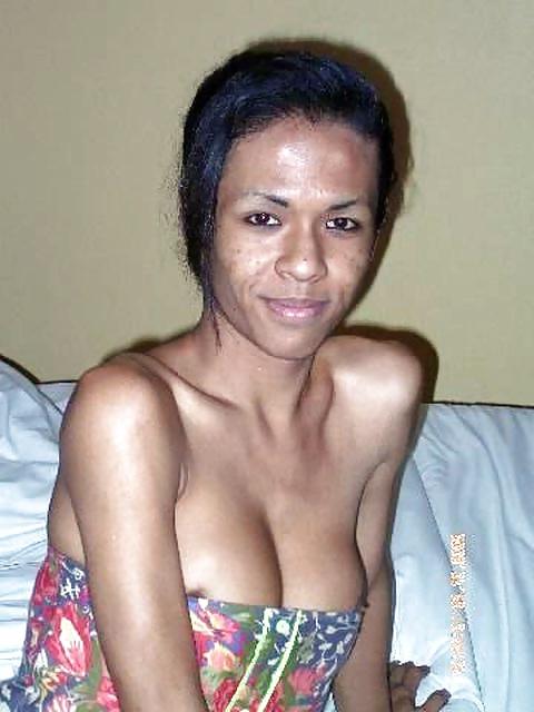 25P Pattaya Ladyboy Gobee