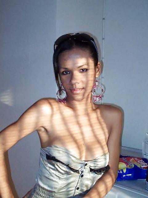 25P Pattaya Ladyboy Gobee
