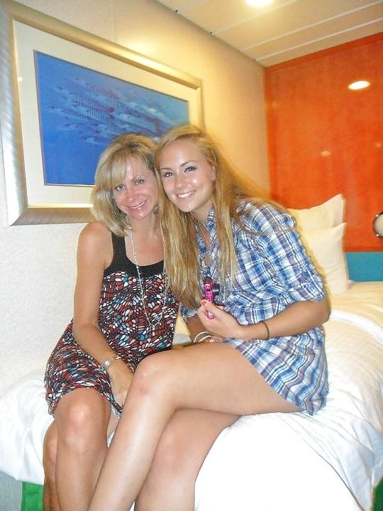 25P Mother or Daughter Make your choice please 3