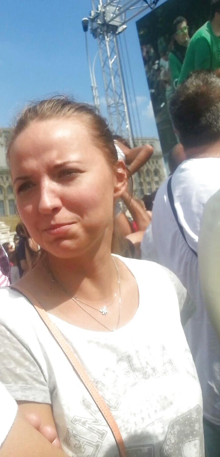 25P Spy sexy teens face romanian