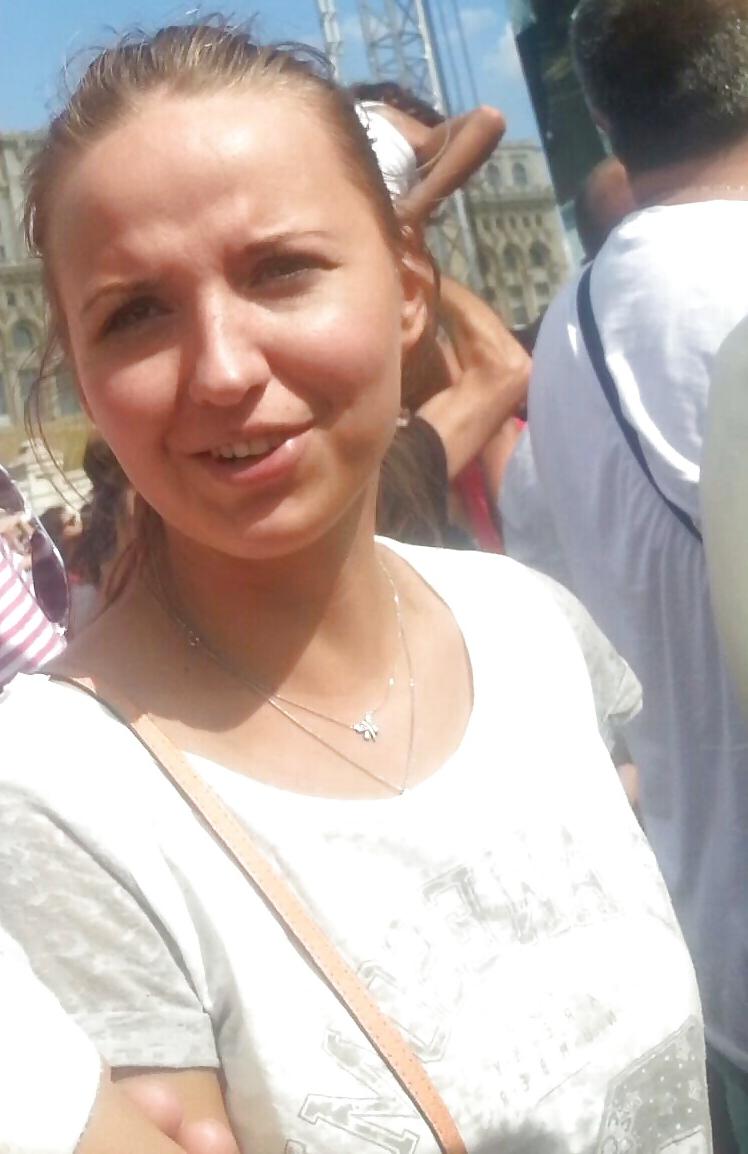 25P Spy sexy teens face romanian