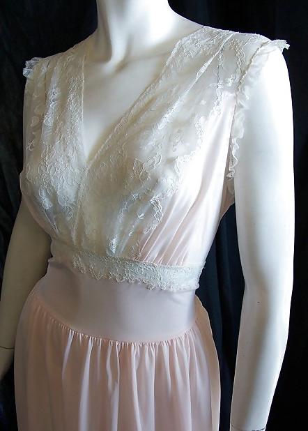 25P Vintage Lingerie 