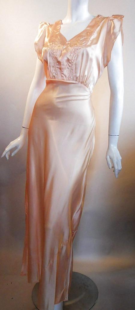 25P Vintage Lingerie 