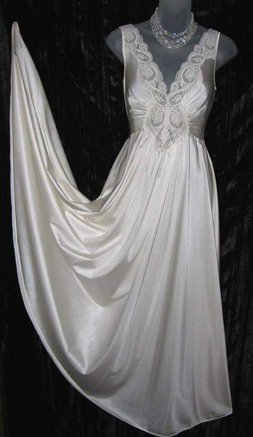 25P Vintage Lingerie 