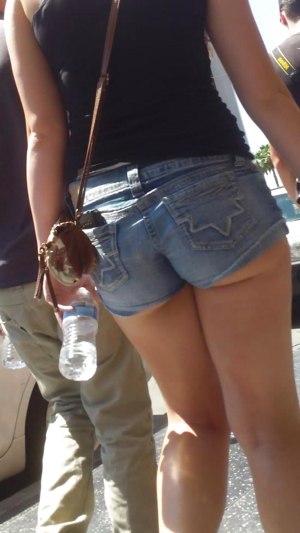 25P Tight teen ass & butt jean shorts 