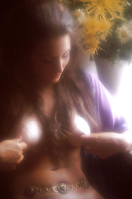 18P Lovely natural lady young in 1976