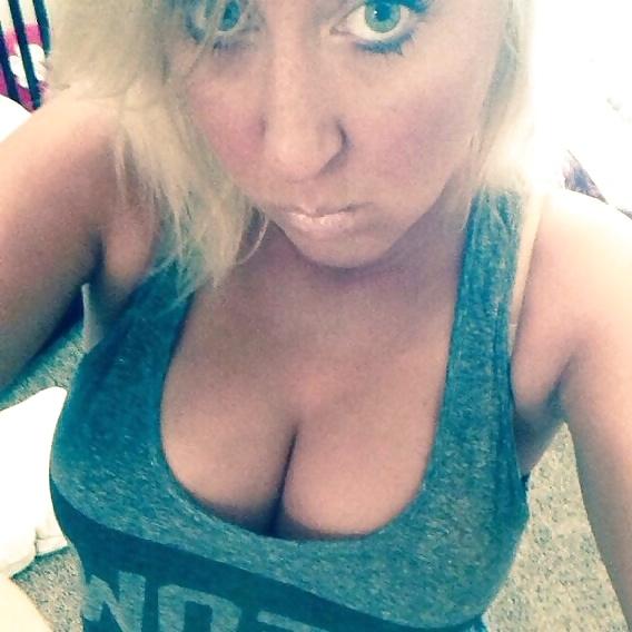 24P Butter face Annie Elizabeth (non-nude)
