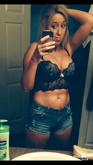 24P Butter face Annie Elizabeth (non-nude)