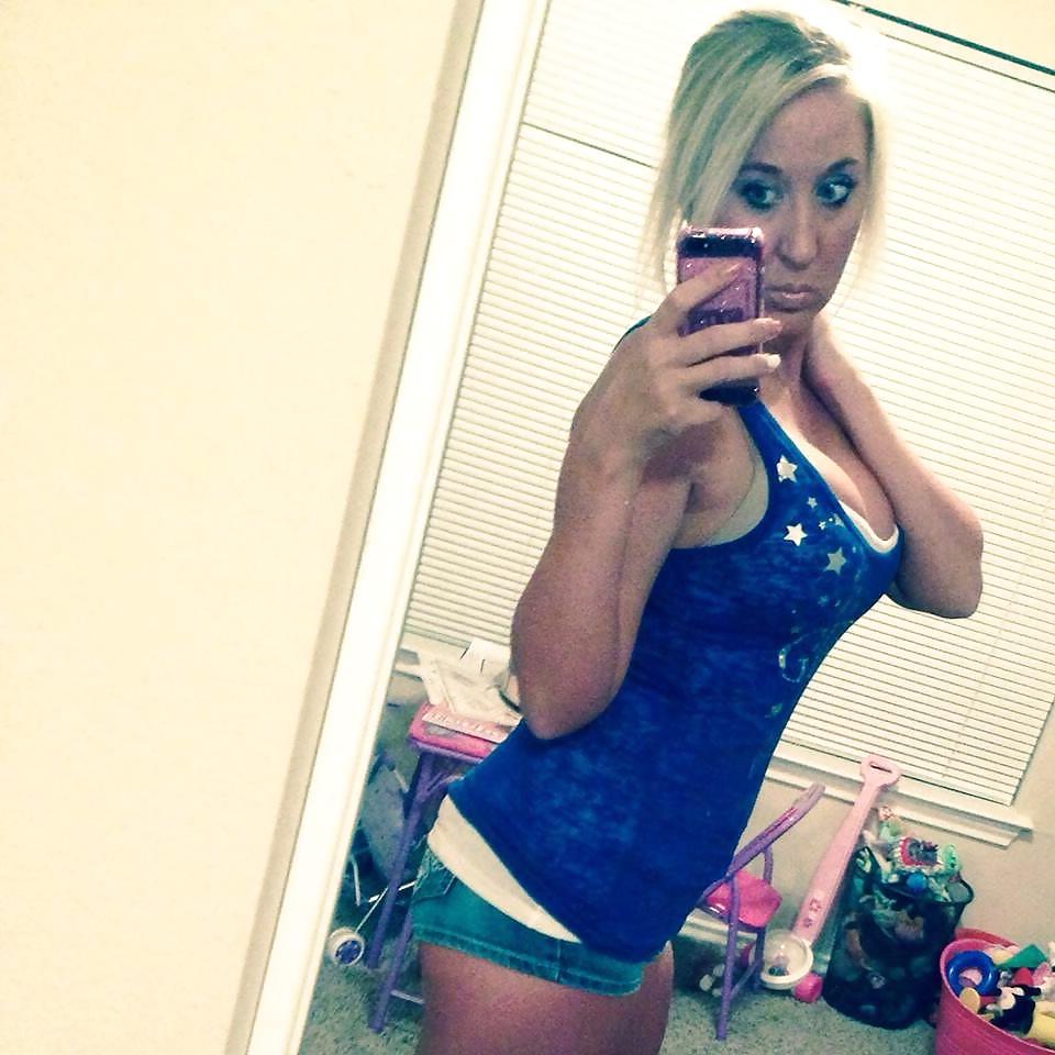 24P Butter face Annie Elizabeth (non-nude)