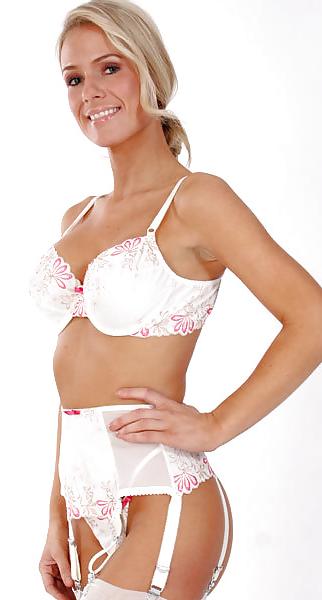 25P Sexy Models in their Lingerie - 4